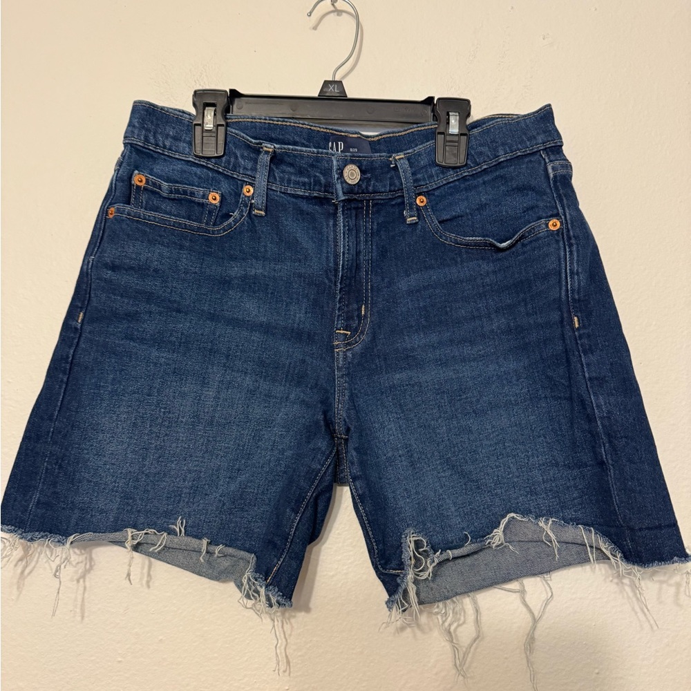 GAP Midi 5” Shorts